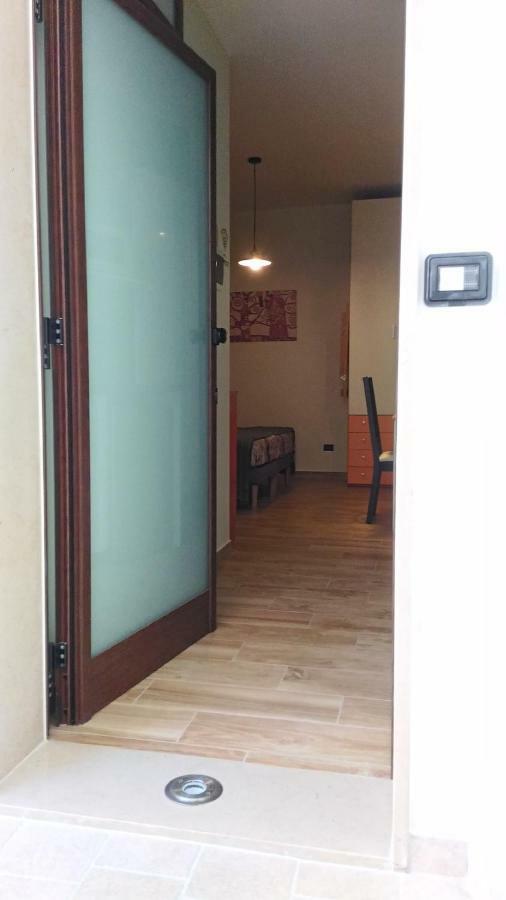 Alla Corte Della Suocera Bari Bagian luar foto